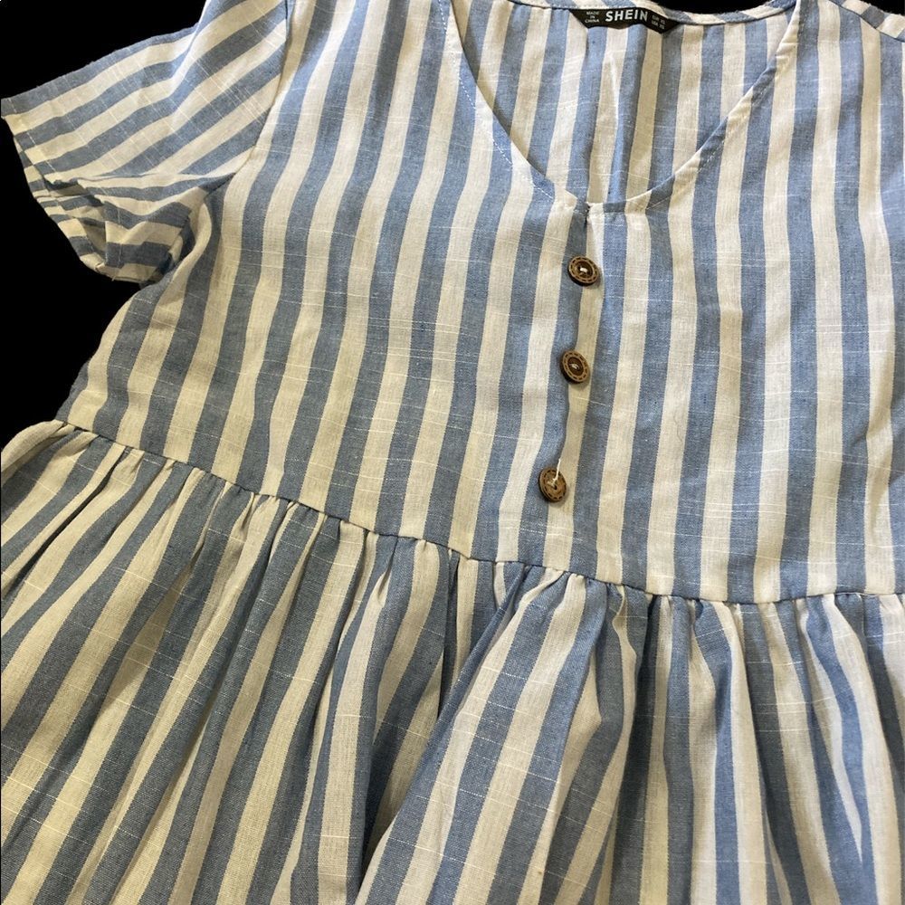 Shein Women’s Ruffle Waist Top - Picture 2 of 3